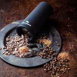 Microplane Kruidenmolen Zwart voor Nootmuskaat, Kaneel, Tonkabonen, Lange Peper en Andere Droge Kruiden Malen en Grinders Naty Shop
