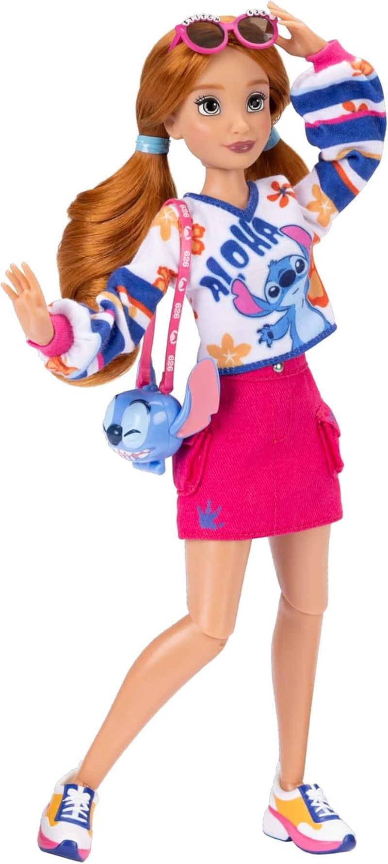 Disney ILY 4EVER Stitch-modepoppen met rood haar, 29 cm lang, met 13 scharnierpunten, twee complete mix-en-match-outfits en een sprankelende Mickey-ring voor jou!