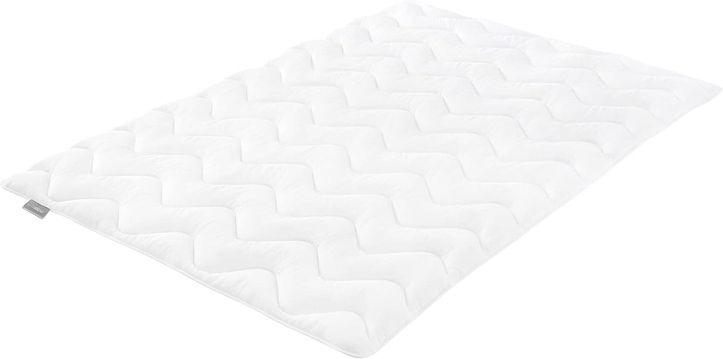 Traumnacht basisdeken 4 seizoenen, Voor elk seizoen, Met comfortabele zachte microvezelhoes in 135 X 200 Cm, Wit, Oeko Tex gecertificeerd, Ontwikkeld in Duitsland Dekbedden en dekbedden Naty Shop Duo winterdekbed 135 X 200 Cm