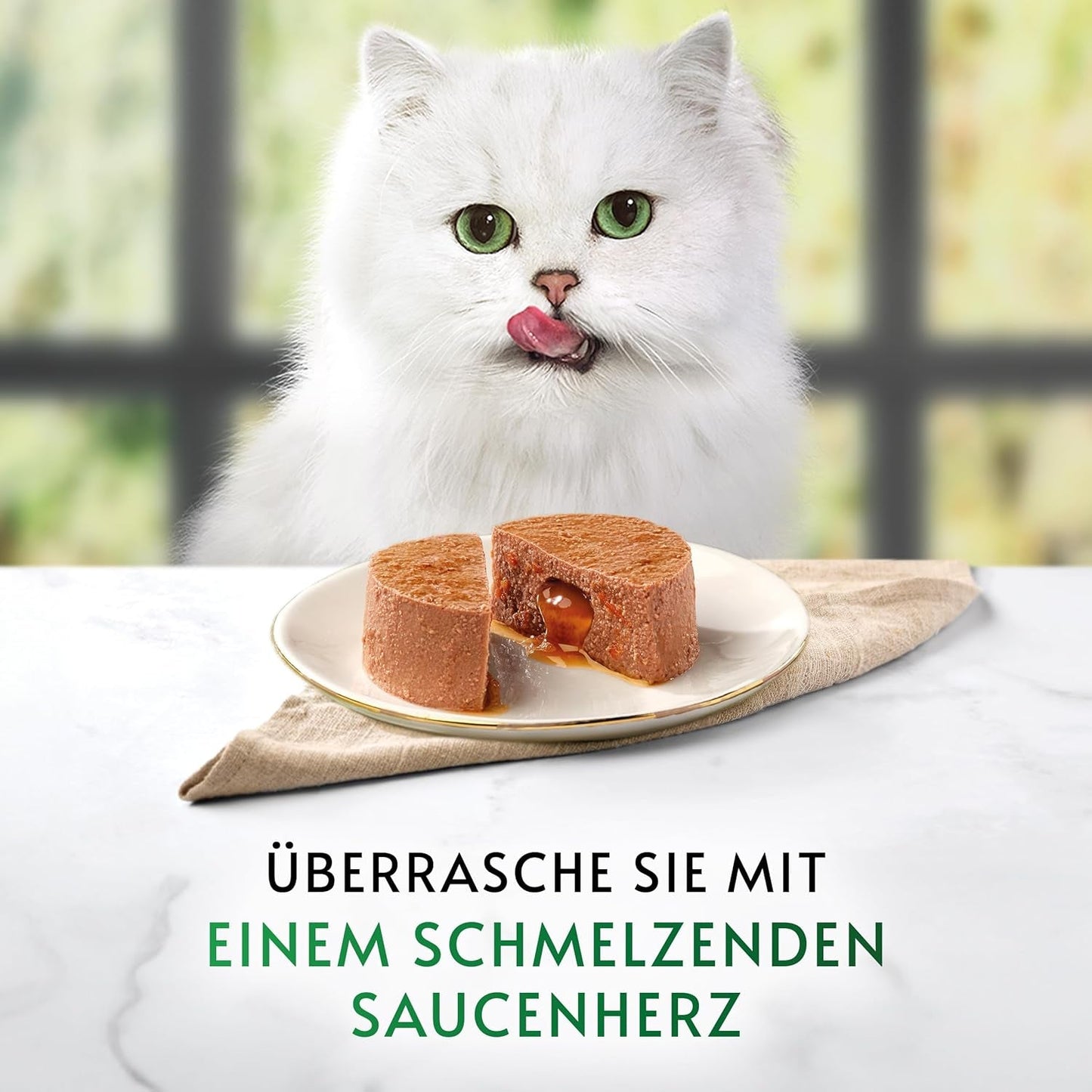 Gourmet Nature's Creations Hartsausmousse Natvoer voor katten, rijk aan kip, 12 stuks (12 x 85 g)