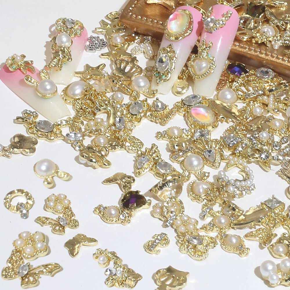 50 Stück Gold Nail Charms,Mix Styles Glitzersteine ​​​​Nägel Perle Legierung Nagel Steine ​​​​Blume Schmetterling Strasssteine ​​​​Nägel Herz Stern Nagel Charms DIY Nail Art Zubehör Frauen Nägel Deko