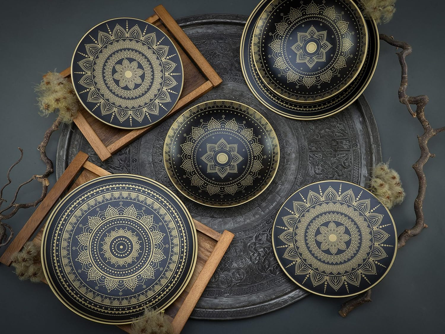 CreaTable, 23588, MANDALA GOLD-serie - Zwart, 12-delige serviesset, porseleinen bordenset, vaatwasser- en magnetronbestendig, hoogwaardige productie