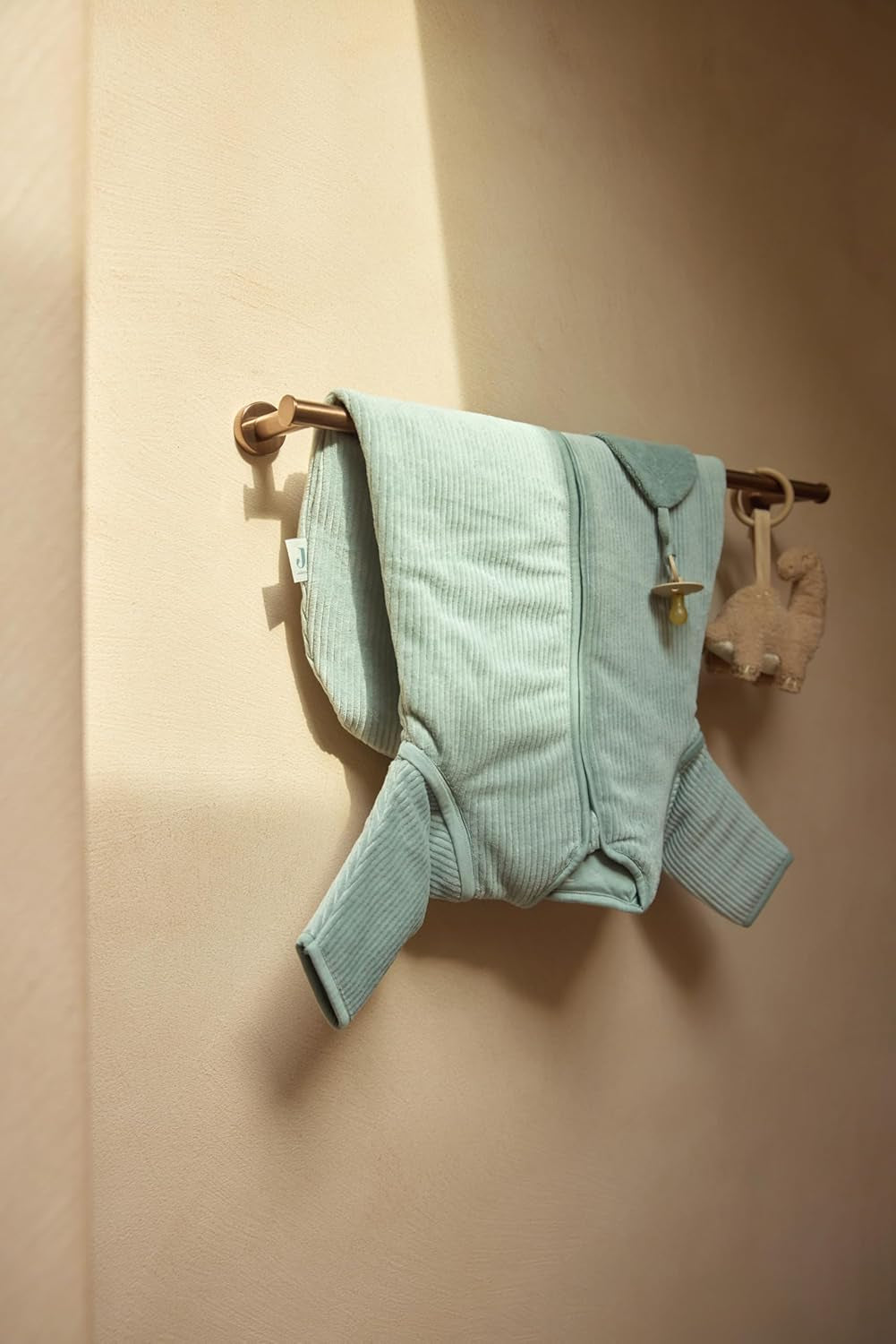 Jollein babyspeeltrein Roarsome - Om op te hangen - Kinderwagenspeelgoed - Babyautostoeltje - Kinderwagenaccessoires - Dino's en bladeren Bebe Toys Naty Shop