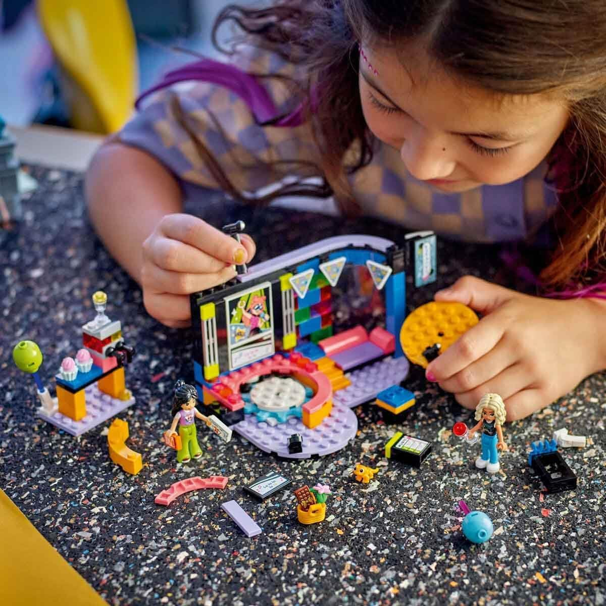 LEGO 42610 Karaokefeest met vrienden Bouwsets Bestel in de LEGO-Store