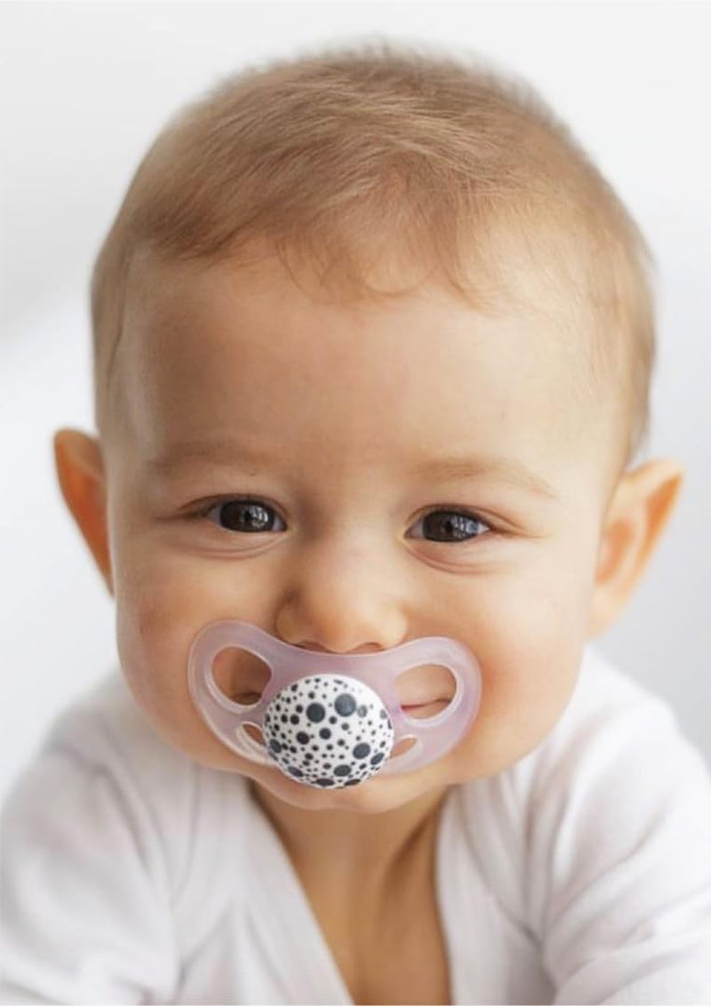 Twistshake Babyfopspenen – 2 stuks | Orthodontische vorm | Ultralicht | Zachte siliconen speen | BPA-vrij | Geschikt voor baby's vanaf 6 maanden | Grijs-wit