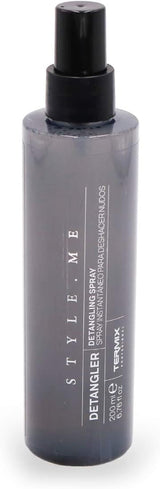 Style.Me ontwarrende spray Product voor het ontwarren van haar. Instant ontwarrend product van Termix. Formule verrijkt met ricinusolie. Grootte: 200 ml. Haarontwarrende producten Naty Shop Standaardtitel