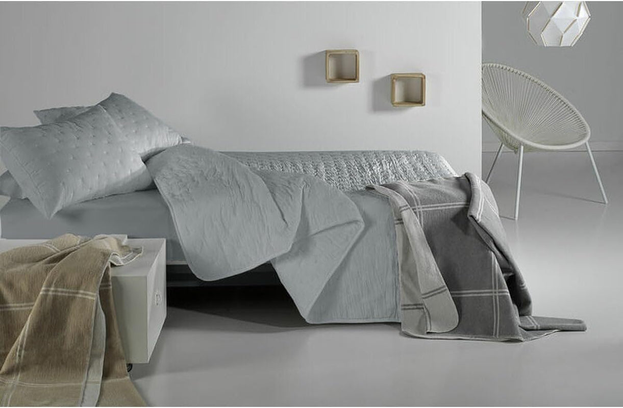 Pierre Cardin - Bouti Dots - Bed 180 Cm - Kleur Grijs C5 Dekbedden en dekbedden Naty Shop