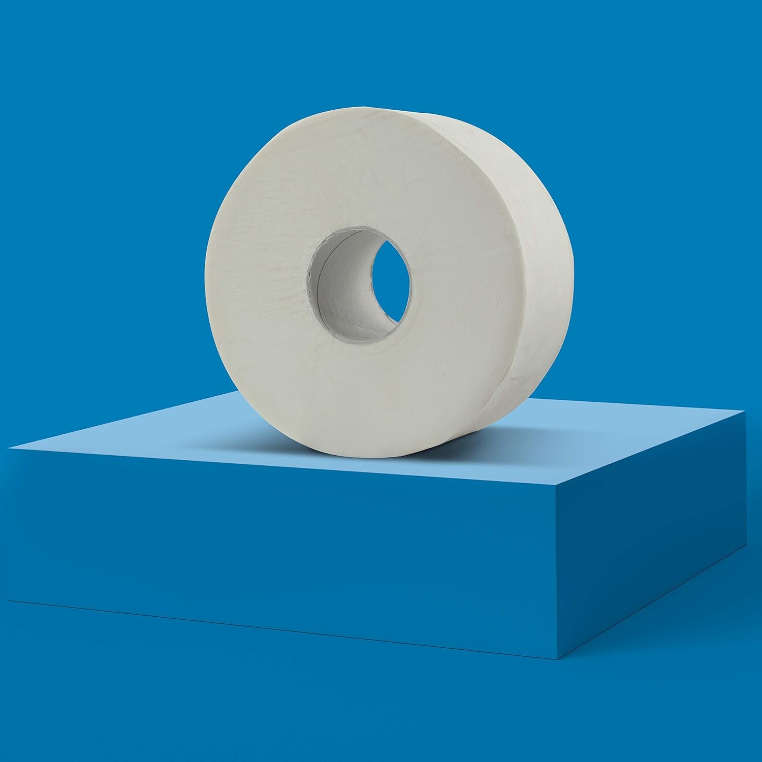 Amazoncommercial Mini Jumbo Toiletpapier, ongeparfumeerd, 2-laags, 6684 stuks, 1 verpakking van 12 rollen, 557 vellen per rol, velformaat: 30,5 x 9 cm, wit, compatibel met T2-dispensers