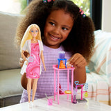 Barbie Wetenschapperspop en accessoires met modieuze blonde pop, laboratoriumtafel, microscoop, kleurveranderende beker en petrischaal, JCR70