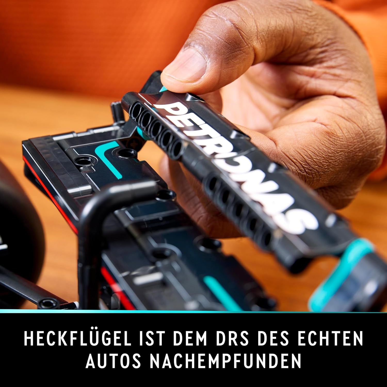 LEGO Technic Mercedes-Amg F1 W14 E prestatieset voor volwassenen, schaalmodel raceauto, verzamelobjecten voor thuis of op kantoor, Formule 1 cadeaus voor mannen, vrouwen 42171 Bouwsets Besuche in LEGO-Store