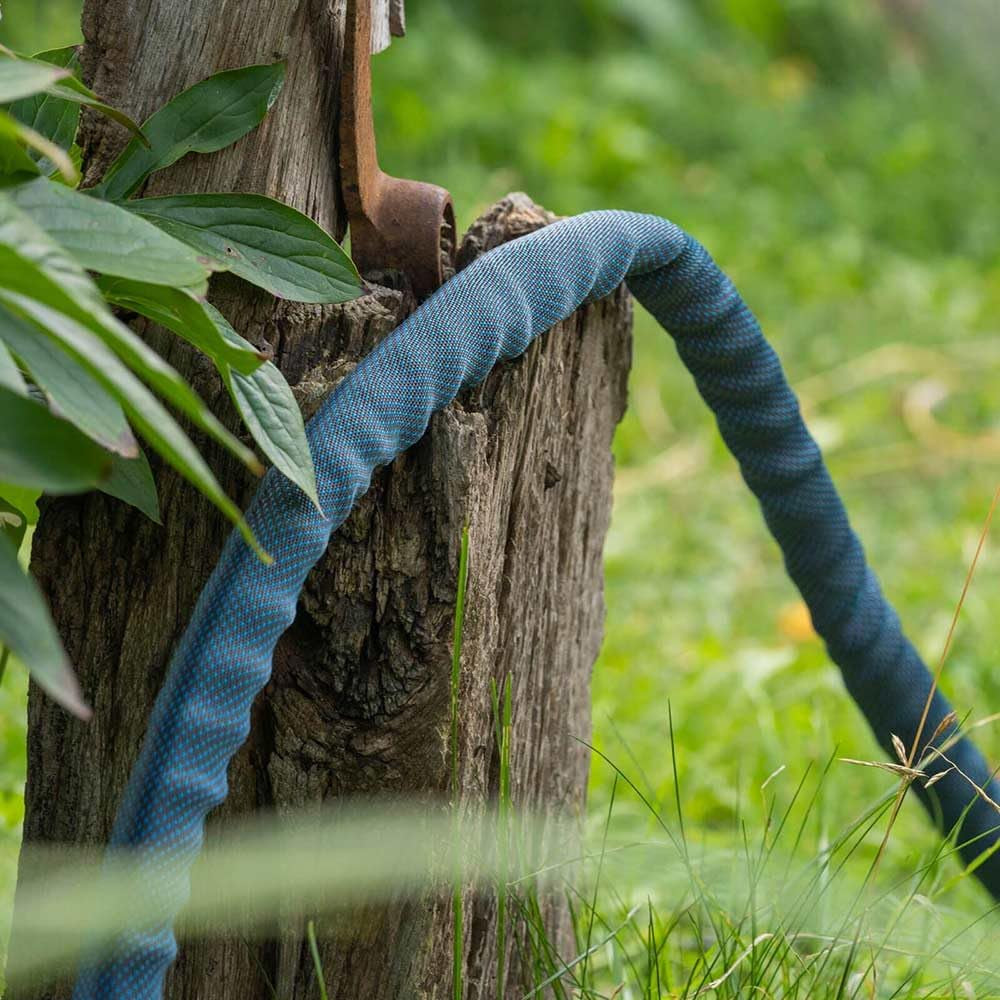 Gardena Liano Xtreme 1/2 inch set, 15m: Extreem robuuste textiel tuinslang met lichtgewicht, weerbestendige PVC binnenslang (18465-20)