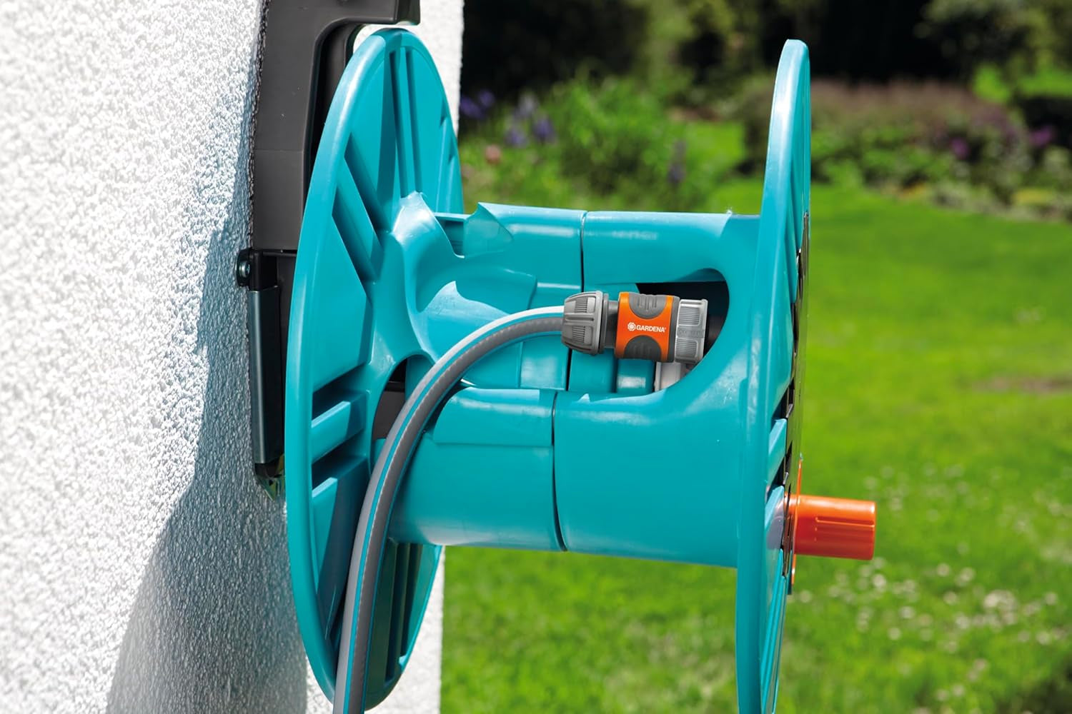 Gardena Classic 60 muurslanghaspel met slanggeleidingshaspel: Voor eenvoudige wandmontage, met anti-druppelsysteem, haakse aansluiting, grote capaciteit, ruimtebesparend (2650-88)