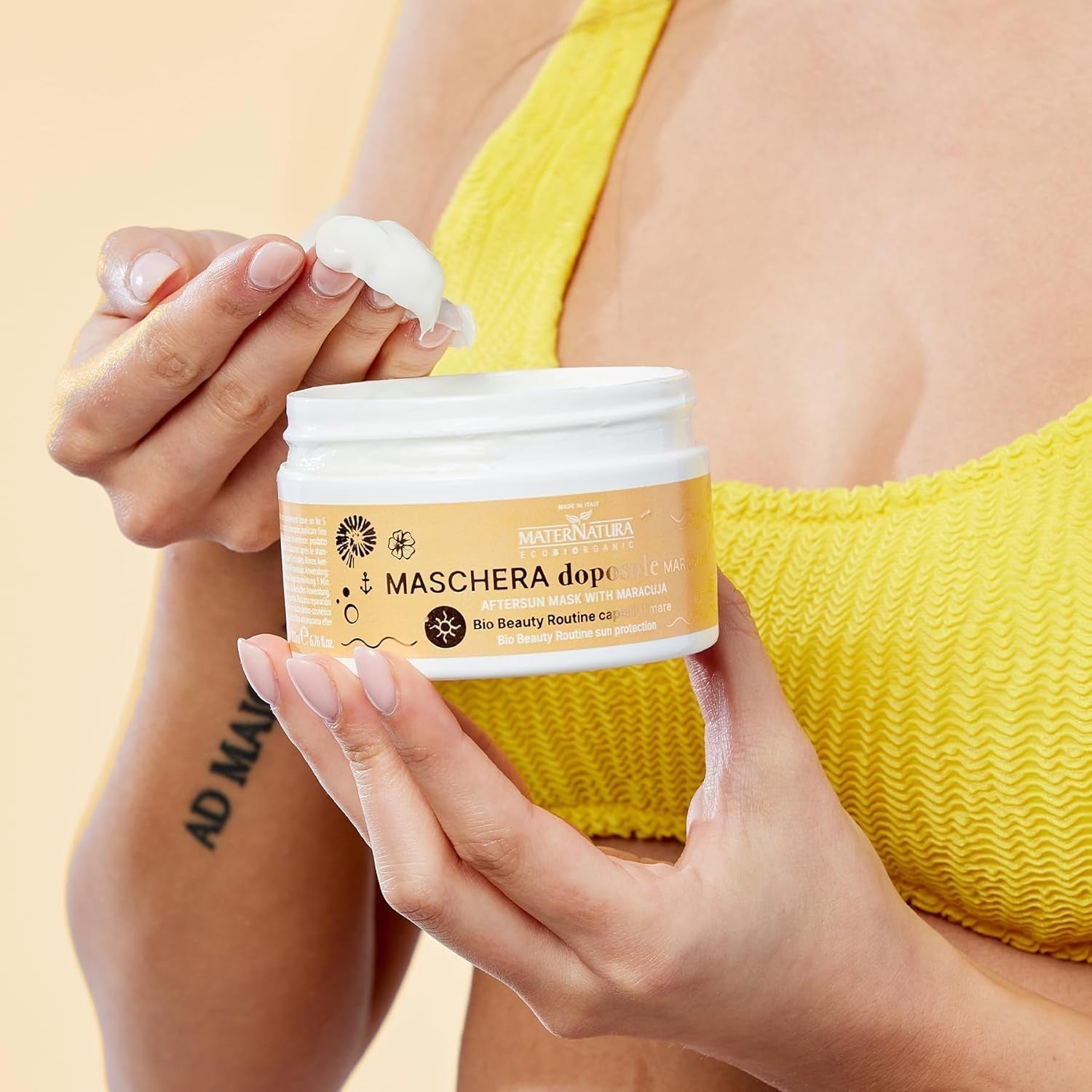 Maternatura, nazorgmasker met passievrucht, hydrateert en geeft het haar elasticiteit na blootstelling aan de zon, biologische schoonheidsroutine voor strandhaar, gecertificeerd biologisch, Made in Italy - 200 ml Naty Shop haarmasker
