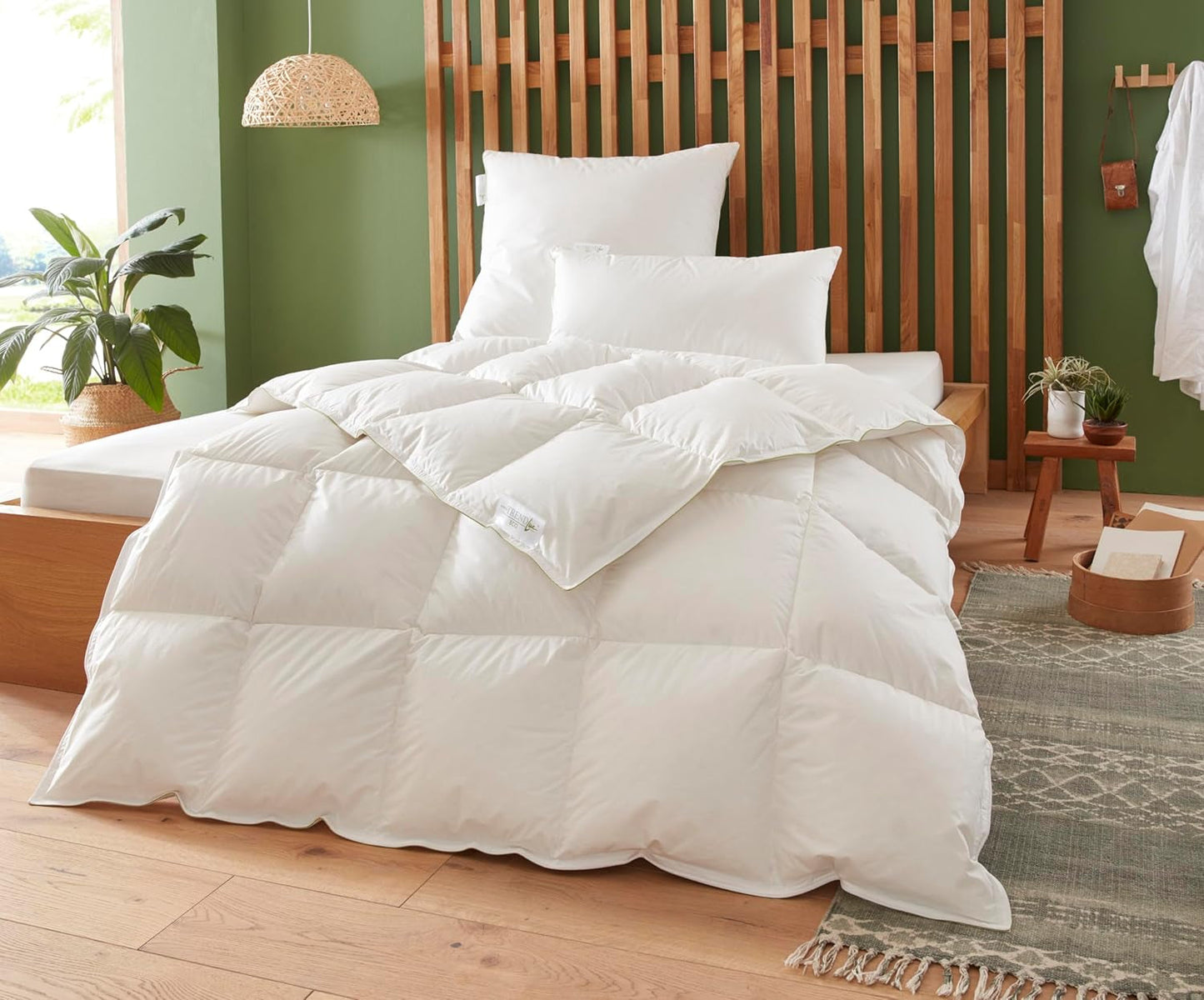 Badenia Trendline Eco warm dekbed met 90% dons en 10% veren klasse I, 135 X 200 cm, wit, Oeko-Tex gecertificeerd, geproduceerd volgens de Duitse kwaliteitsnorm Dekbedden en dekbedden Naty Shop 135 X 200 Cm Medium dekbed voor alle seizoenen