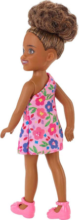 Barbie Chelsea Club – HGT07 – 15 cm gelede roze bloemenpop voor meisjes van gemengd ras