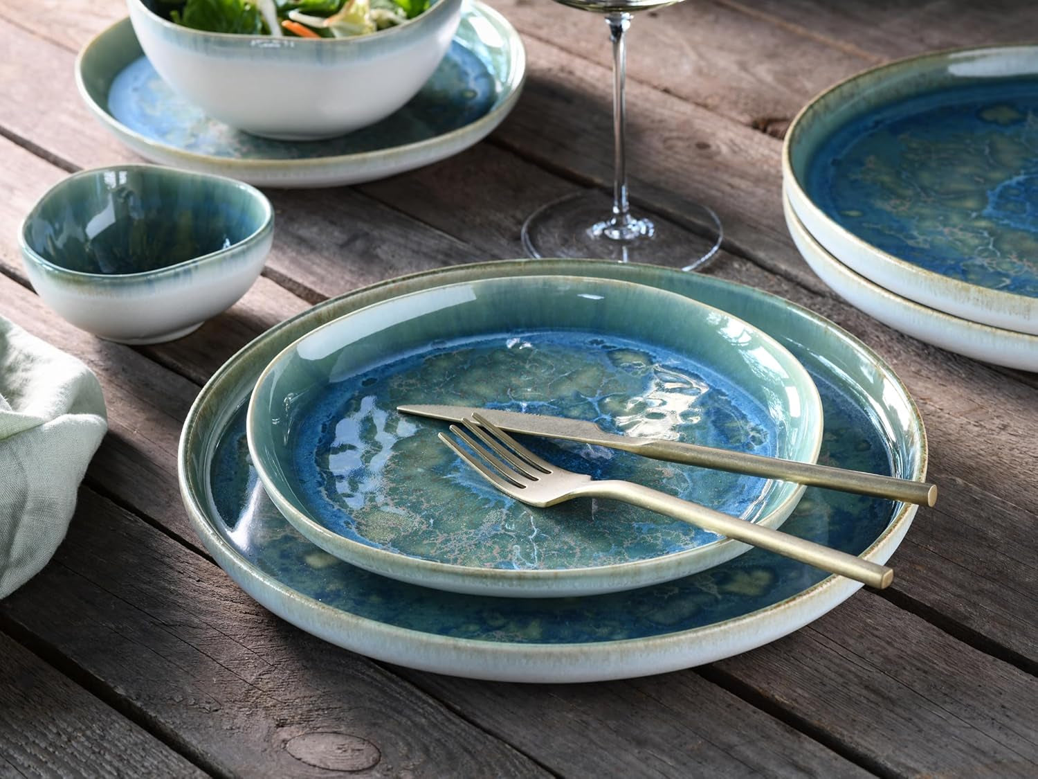 Creatable 22447 Yuki-serie serviesset voor 2 porseleinen bordenset, vaatwasser- en magnetronbestendig, gemaakt in Europa