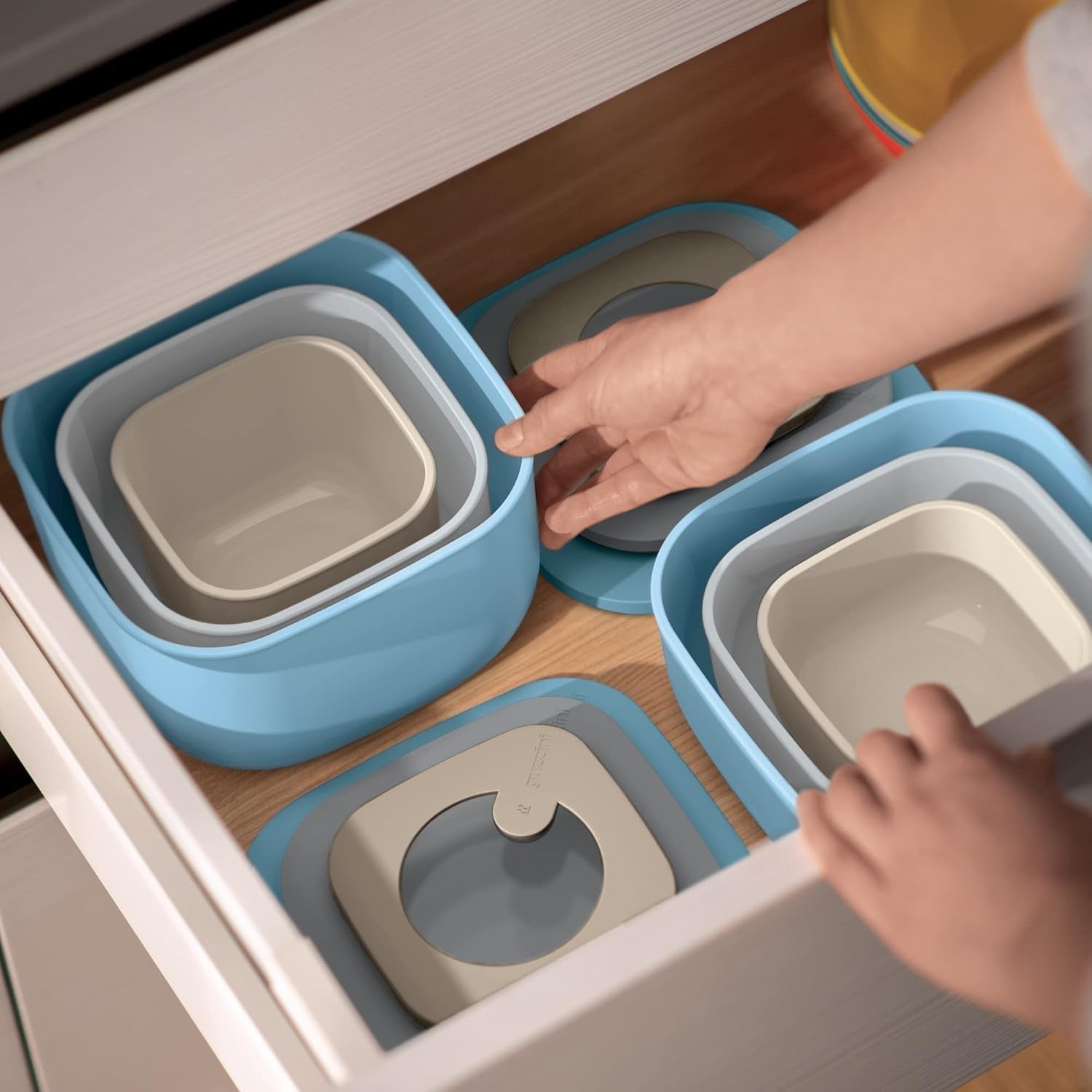 Guzzini - Kitchen Active Design, STORE&MORE Set van 3 luchtdichte dozen voor koelkast/vriezer/magnetron, hoog - 19,5 x 19,5 x h12,3 cm | 750/1550/2800 cc- 17070852 Voedselbewaardozen Naty Shop