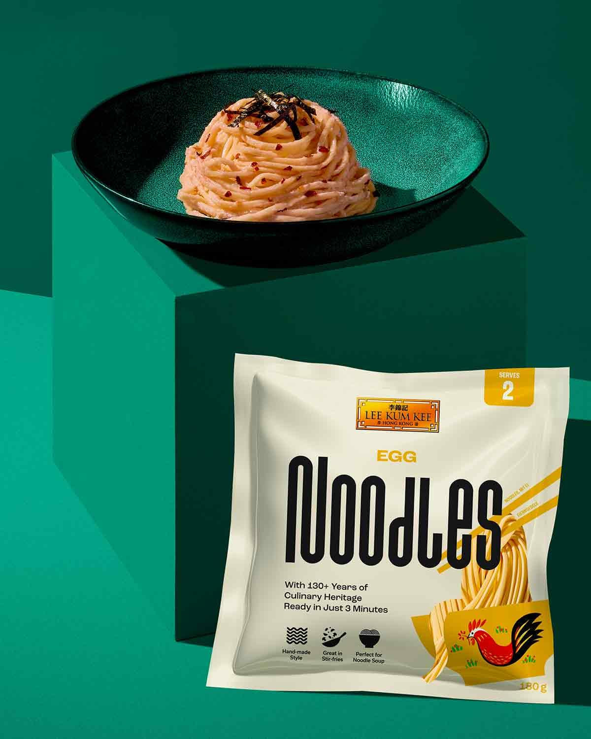 LEE KUM KEE Eiernoedels - Aziatische eiernoedels, de klassiekers voor wokgerechten en soepen, halfdroge noedels, klaar in 3 minuten, twee porties per verpakking, 6 x 180 g multipack