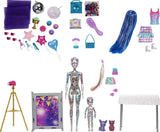 Barbie GXJ88 - Color Reveal Surprise Party, +50 verrassingen: 1 pop, 1 Chelsea pop, 2 dieren, 6 kleurveranderingen, accessoires en meer, dansfeestset, speelgoedcadeau voor kinderen vanaf 3 jaar