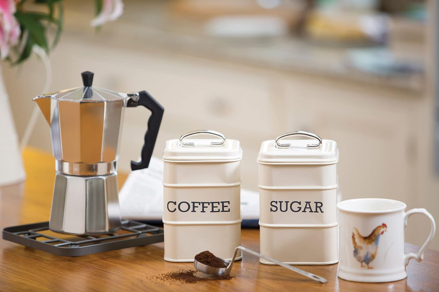 KitchenCraft Living Nostalgia set van 3 voorraadpotten voor thee, suiker en koffie in geschenkdoos, staal, antiek crème, 11 cm x 11 cm x 17 cm, vintage blauwe voedselbewaardozen Naty Shop