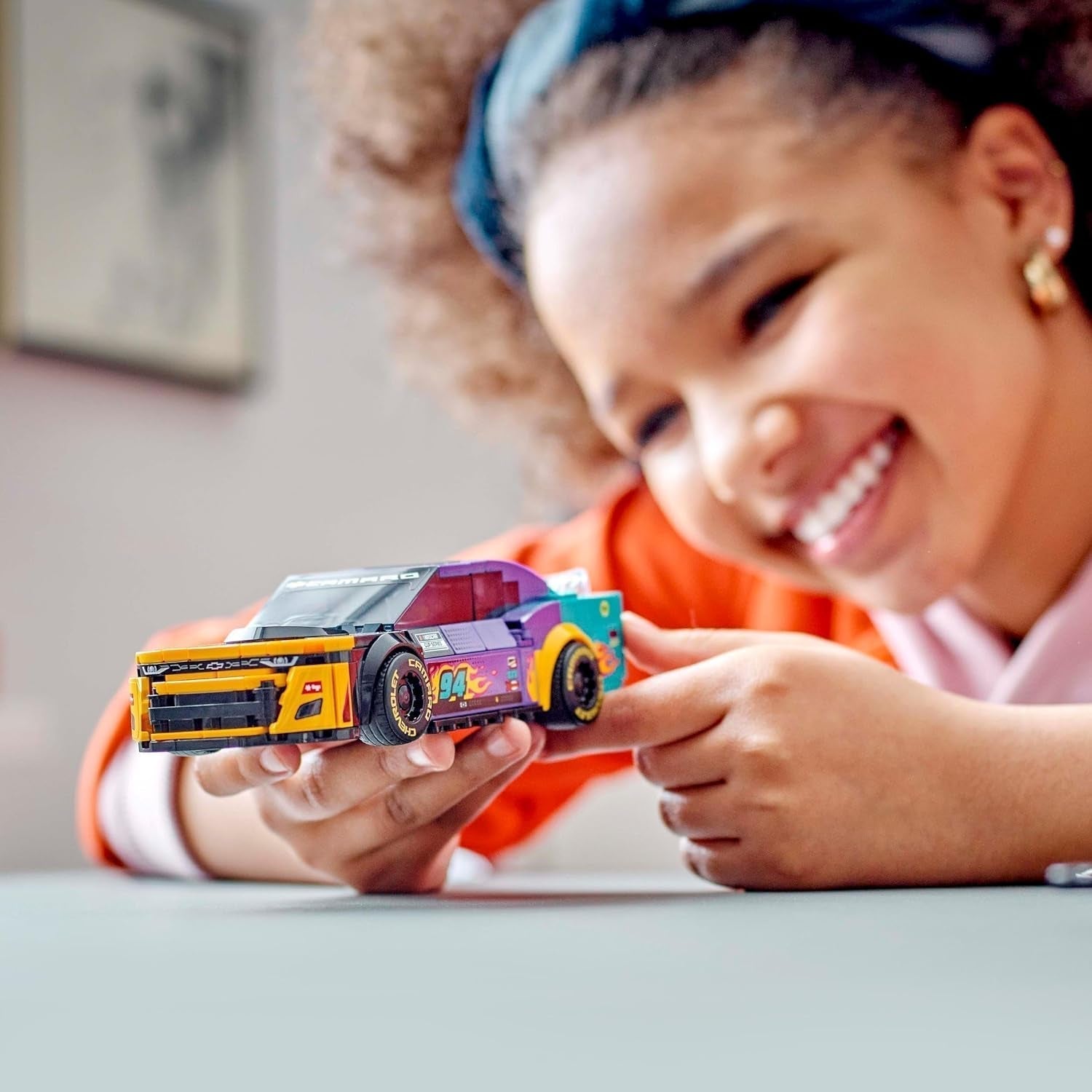 LEGO Speed Champions NASCAR Chevrolet Camaro ZL1 speelgoedauto van de volgende generatie; Bouw- en speelset voor raceauto's; Cadeau voor jongens en meisjes vanaf 9 jaar 76935 Bouwsets Besuche den LEGO-Store