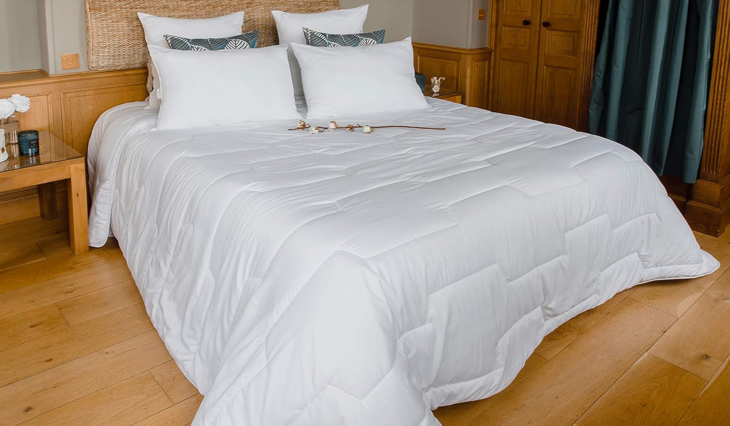 COLAS NORMAND dekbed, anti-mijt en antibacterieel, licht, 260 X 240 cm, langdurige werking, perfecte hygiëne, microvezel, zacht en comfortabel, wasbaar, wit 53130250 Dekbedden en dekbedden Naty Shop