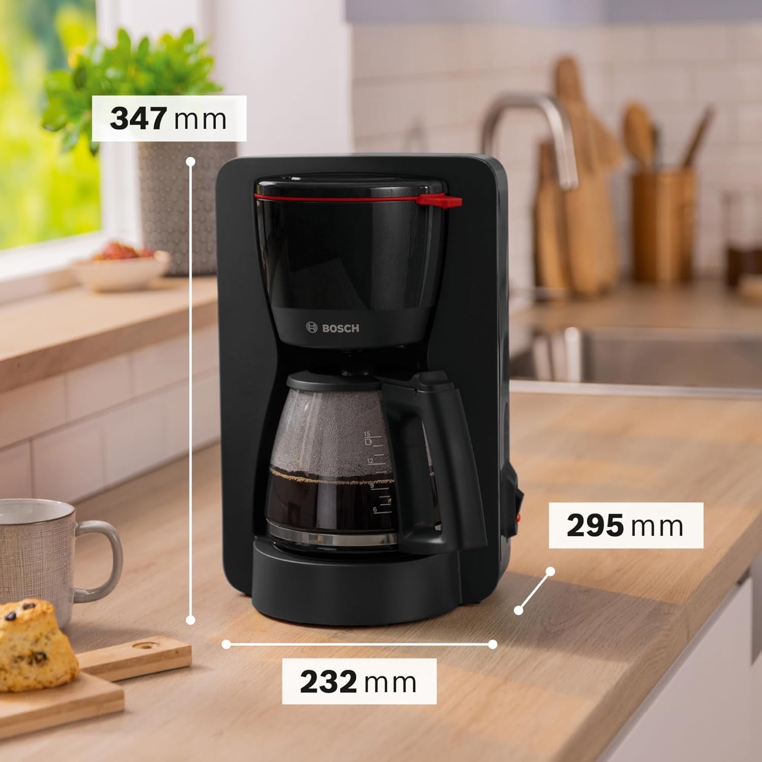 Bosch MyMoment TKA2M113 Filter-espressomachine, glazen karaf van 1,25 liter, 10-15 kopjes, warmhoudfunctie van 40 minuten, antidruppelsysteem, roterende filterhouder, afneembaar waterreservoir, 1200 watt, matzwart