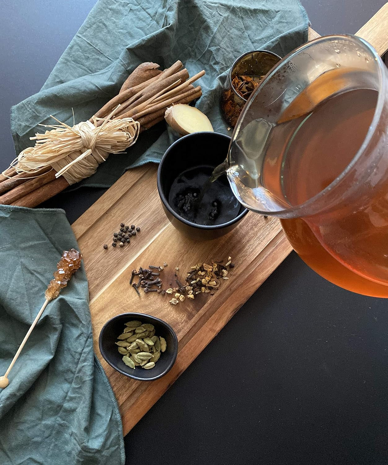 Masala Chai thee kruidenmix 100g, Indiase kruiden voor chai thee of chai latte, 100% natuurlijk, niet gearomatiseerd, Teaclub Thee