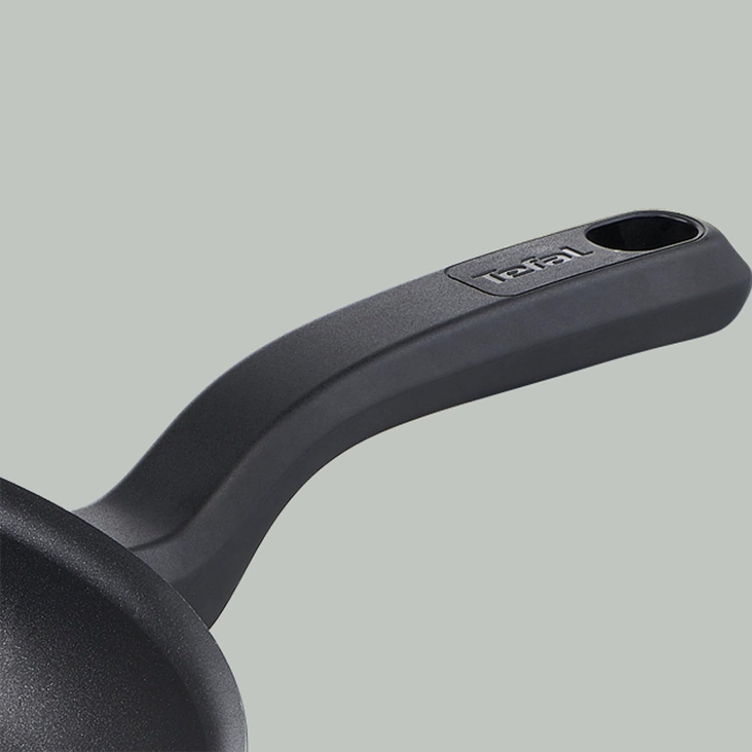 Tefal D52606 Resist, titanium antiaanbaklaag Potten en pannen Naty Shop
