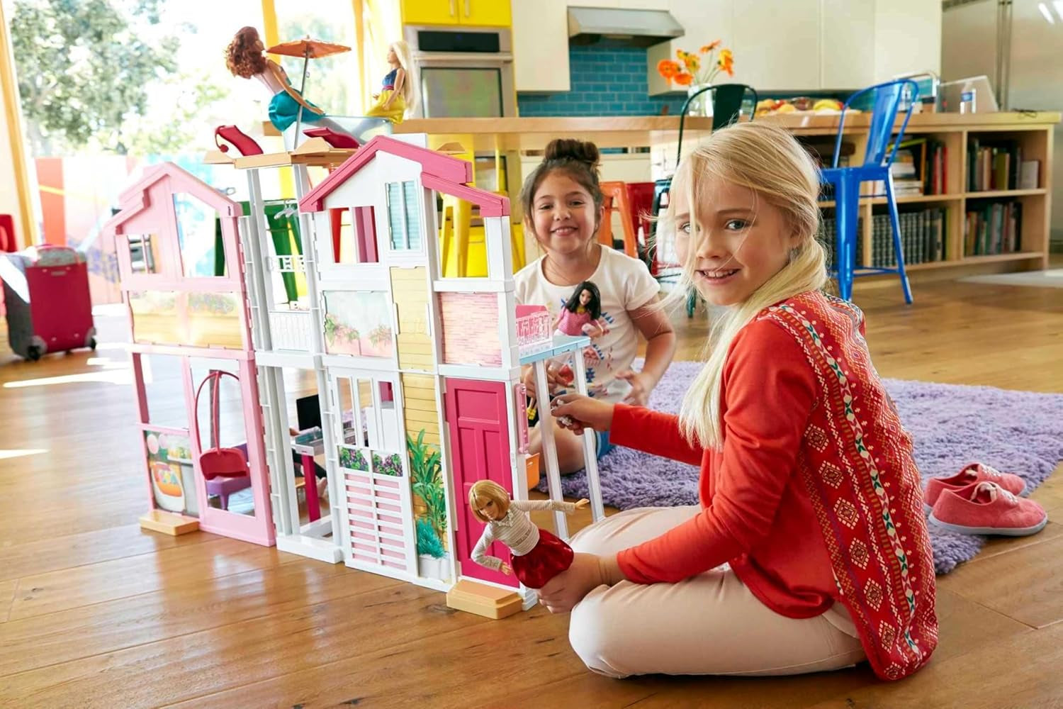 Barbie Droomhuis, herenhuis met 3 verdiepingen en 5 kamers, inclusief accessoires zoals meubels, opvouwbaar en opbergruimte, speelgoed voor kinderen vanaf 3 jaar, DLY32