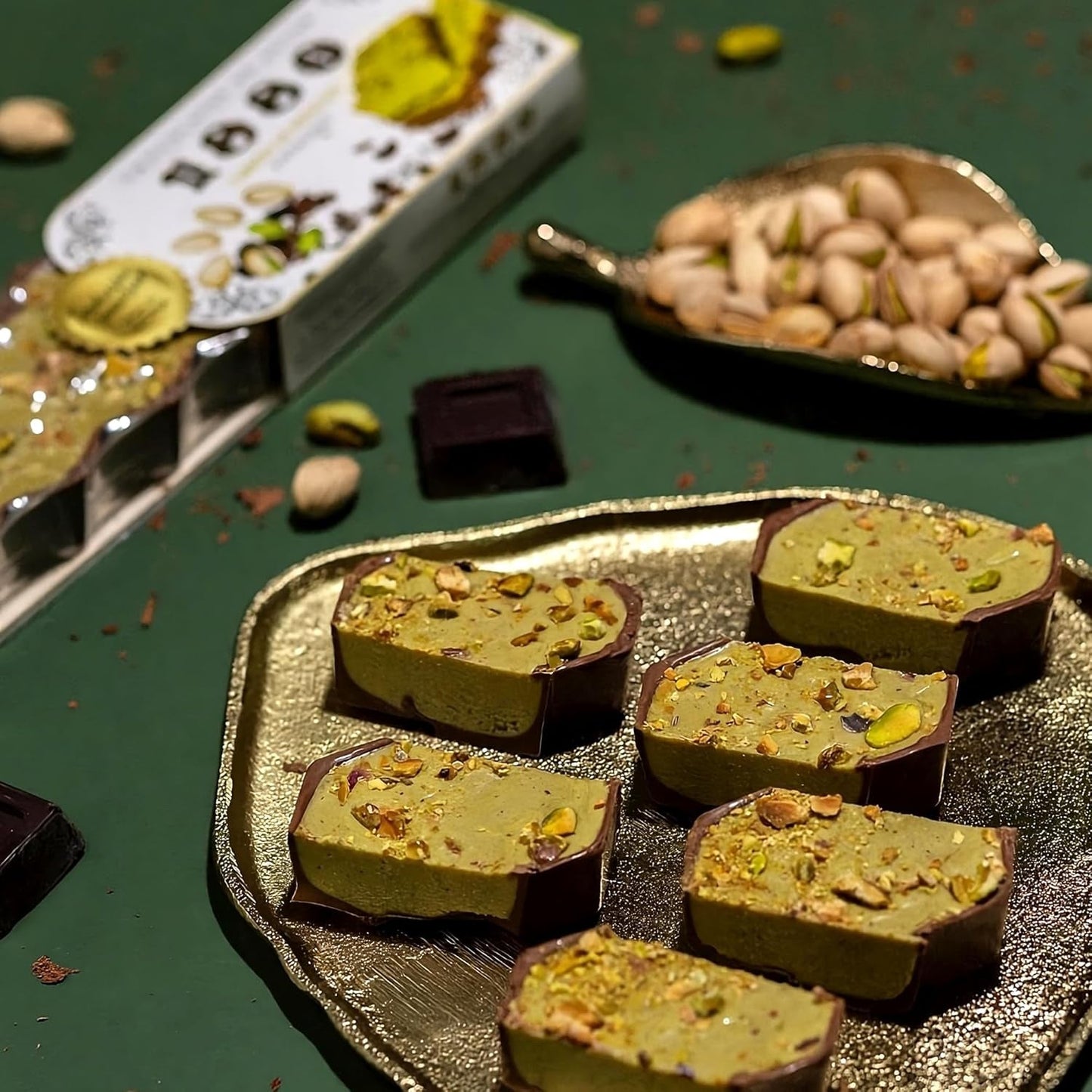 Ambachtelijke chocolade pistache turrón, 200g, romige textuur, superieure kwaliteit, fijne ingrediënten, authentieke smaak, de duurste turrón ter wereld