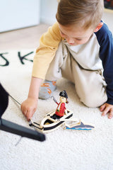 Small Foot flexibele houten piratenpoppen, 5 piraten en 1 aap, gedetailleerd en flexibel, vanaf 3 jaar, 12412