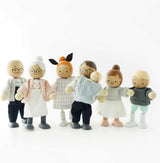 - Meine Familie met 4 puppen – Holz, Stoff – P053