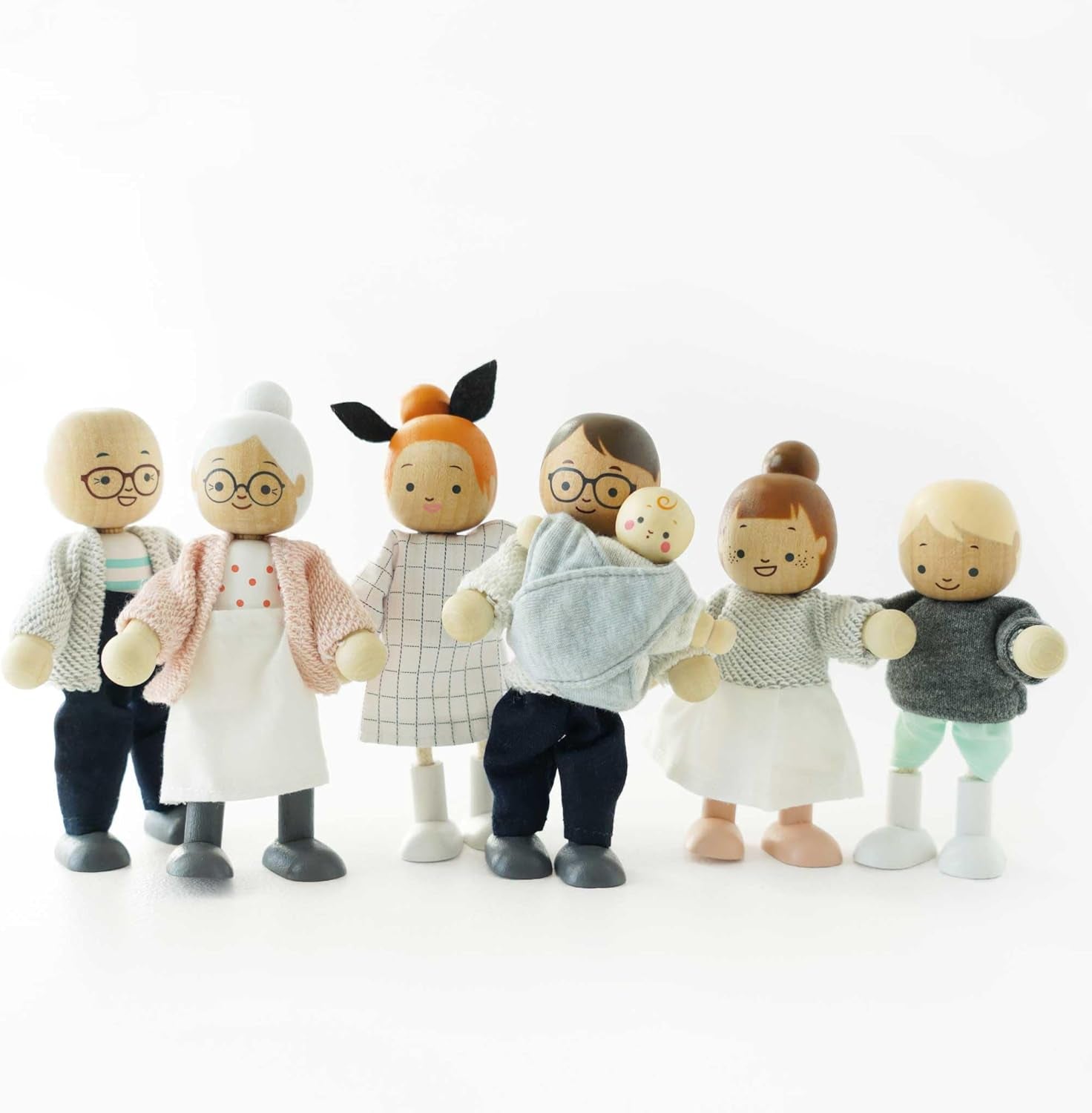 - Meine Familie met 4 puppen – Holz, Stoff – P053