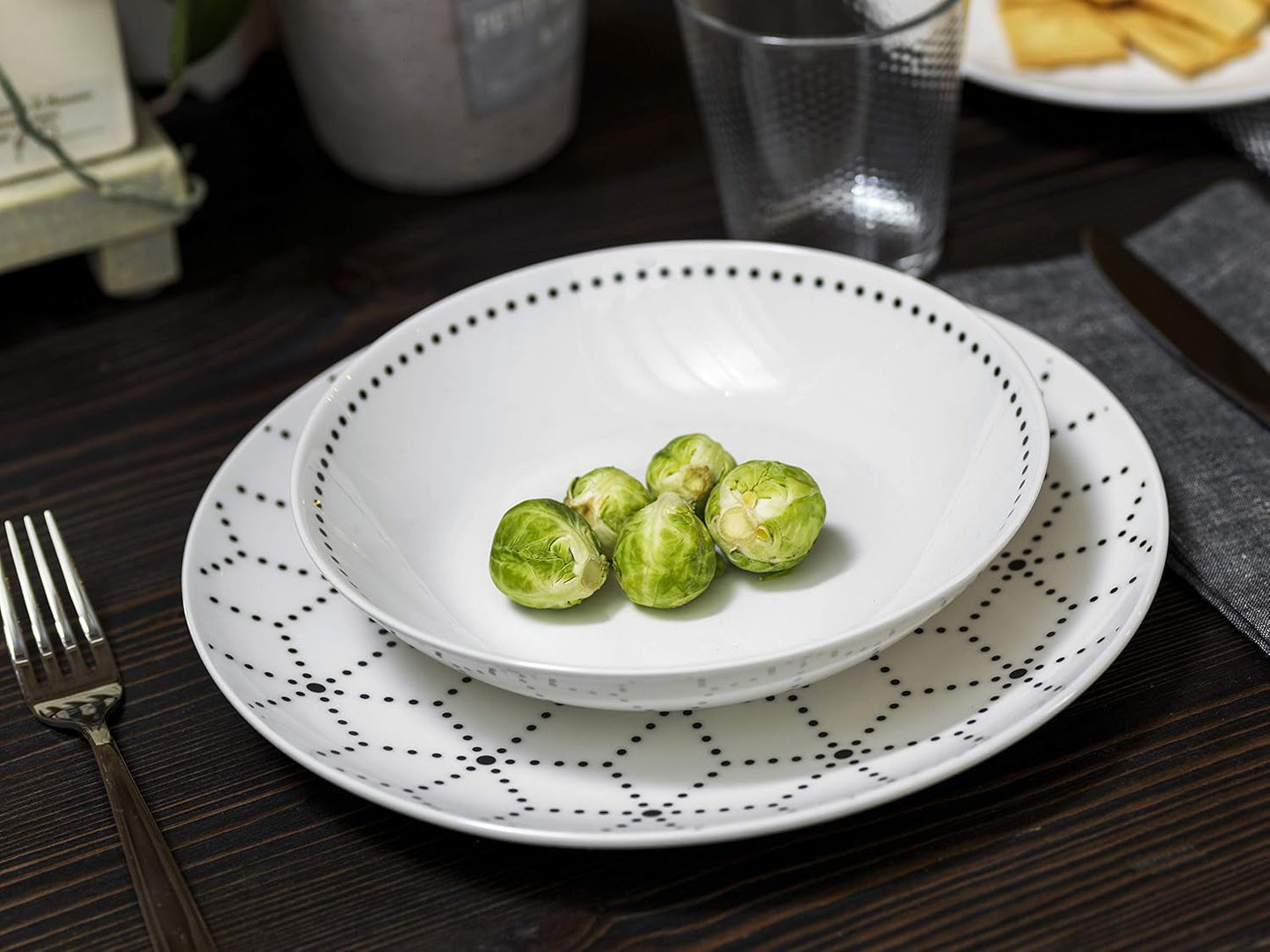 Grafisch servies, 18-delig voor 6 personen, porselein, wit