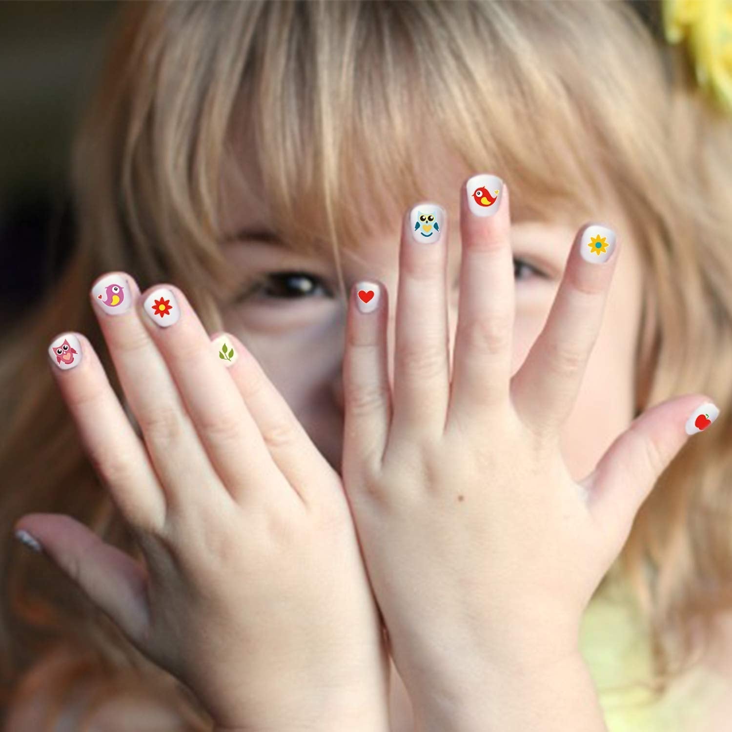 Nagelstickers voor kinderen Meisjes 600+ ontwerpen Dieren Fruit Dinosaurussen Auto's Bloemen 3D Zelfklevende nagelstickers voor kinderen Verjaardagsfeestje Thee Nagelsalon en Spa Cadeau