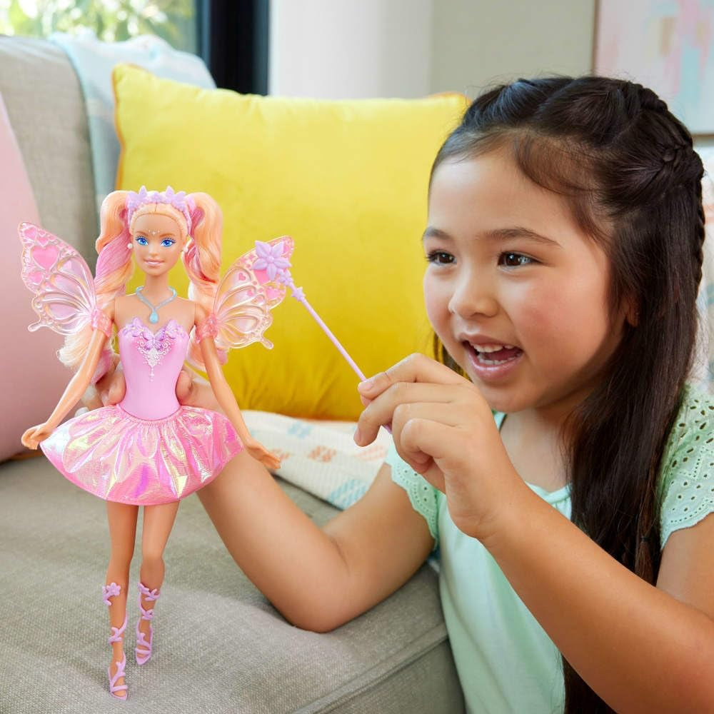 Mattel Barbie-pop met toverstaf en mode-accessoires, fantasiethema met vleugels en kleurwisselende outfit, JCP76, [Meerkleurig]