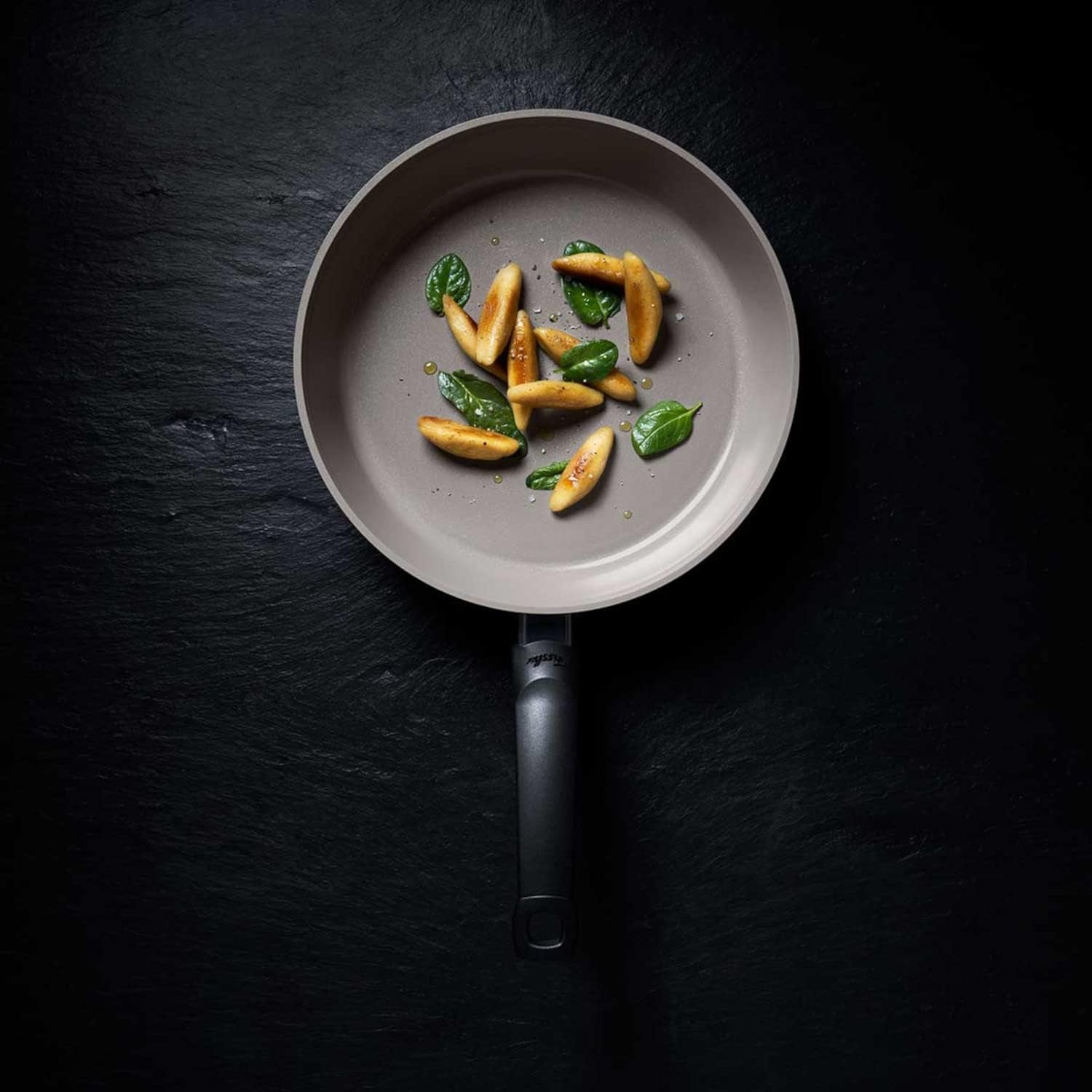 Fissler Ceratal Comfort, keramische pan met antiaanbaklaag - inductie Potten en pannen Naty Shop