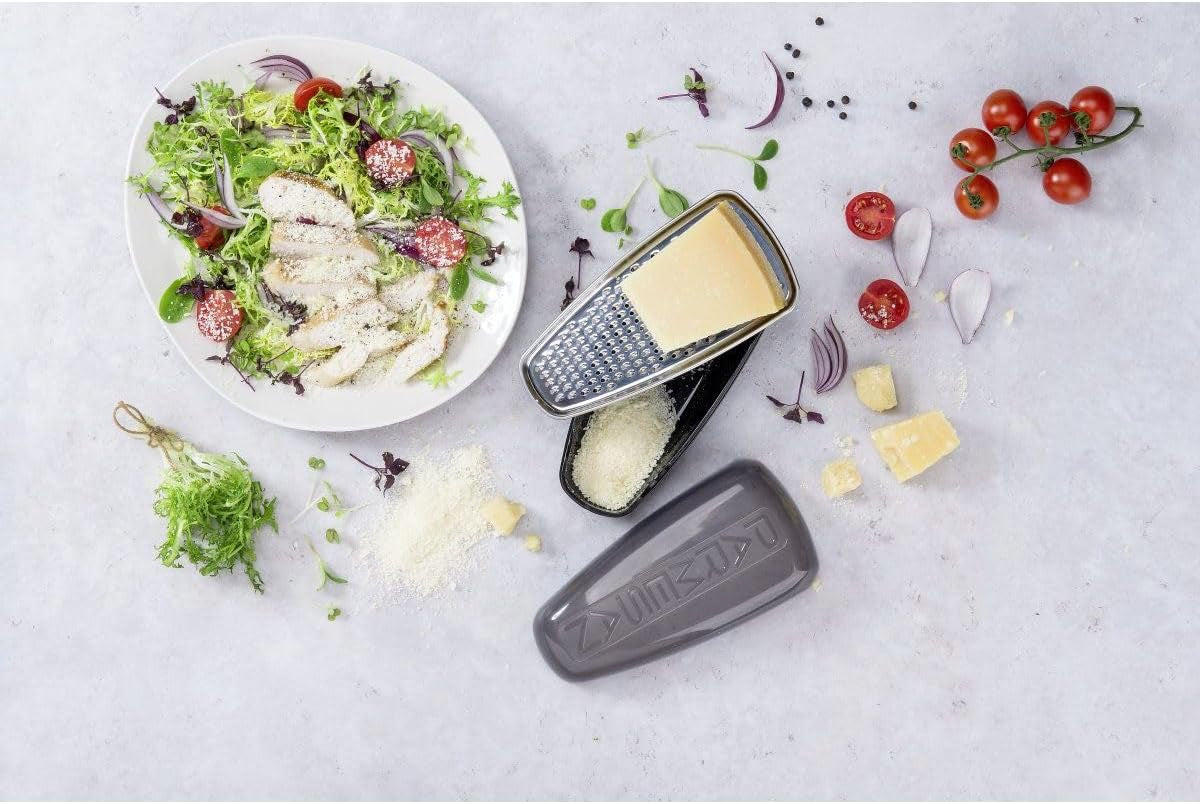 FACKELMANN Food&More 45463, RVS parmezaanse rasp met vershouddoos Dunschiller Naty Shop