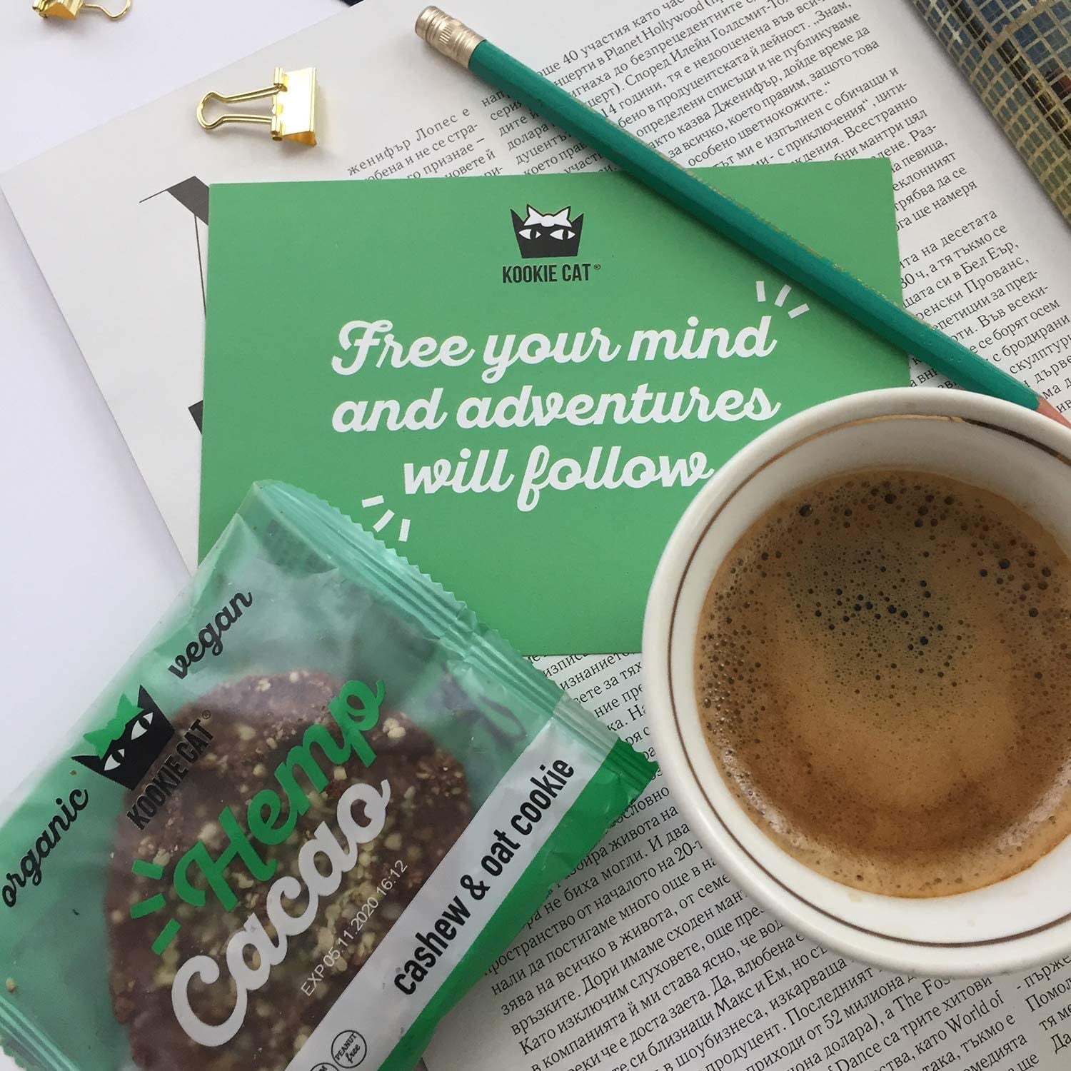 Hennepzaad en cacao - Individueel verpakte veganistische glutenvrije sojavrije biologische cashew- en haverkoekjes - 12 x 50 g multipack