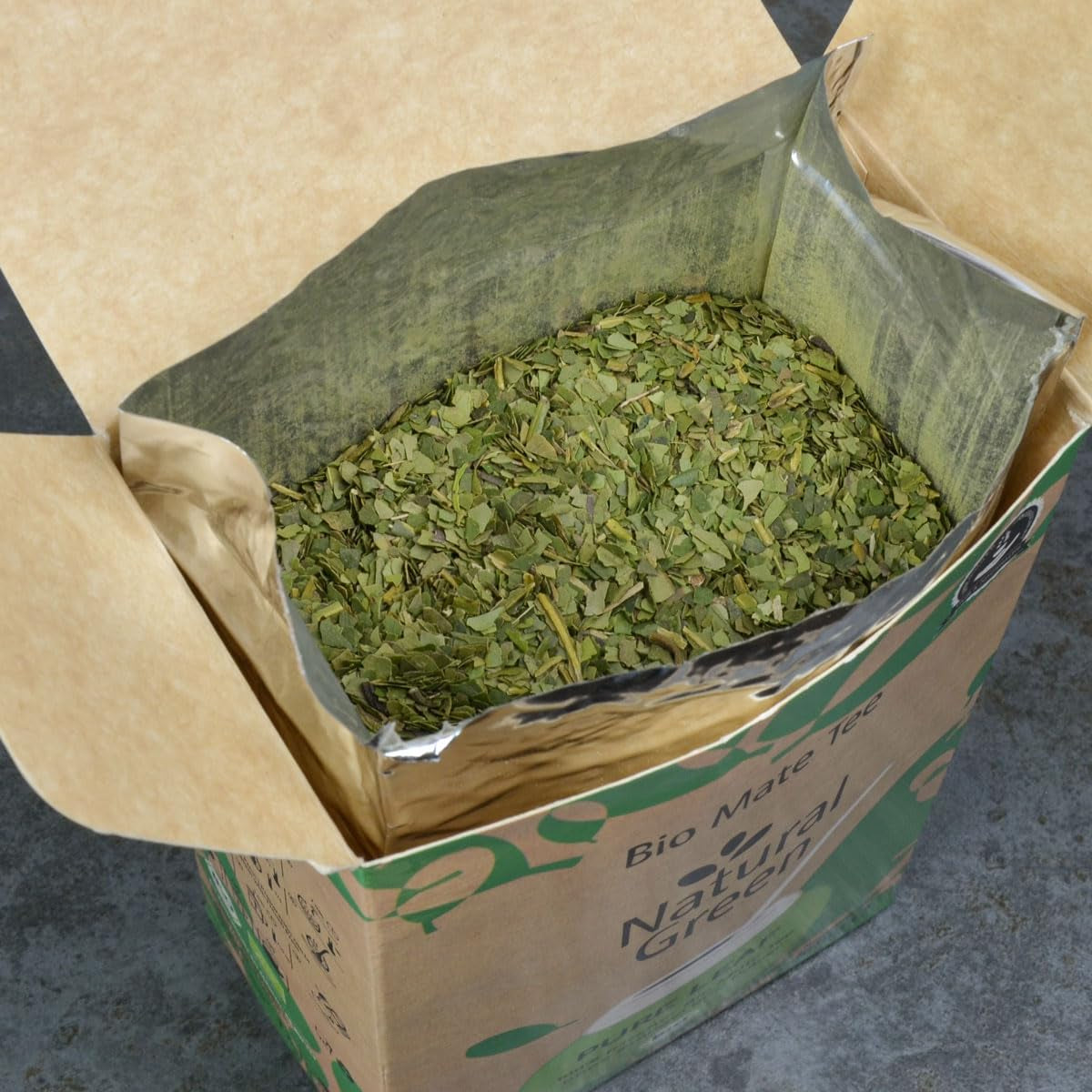 Delicatino - Natuurlijk groen PURE LEAF 500G, biologische yerba mate stengelloos, vers en rookloos, biologisch geteeld, vacuüm verpakt voor maximale versheid