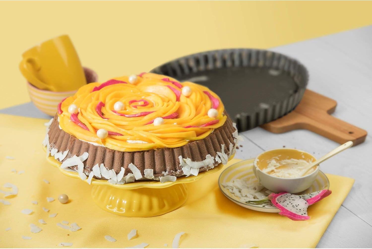 ORIGINAL KAISER Classic Obstbodenform 28 Cm, Obstkuchenform, Gleichmäßige Bräunung & Classic Mini Torteletts 6 Stück, Tartelette Förmchen 10 Cm, Tarteform Klein, Tortelettförmchen Antihaftbeschichte Bakvormen en bakplaten Naty Shop