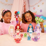 Rainbow High Littles Rainbow Fantasy Fee en huisdier - Smaragdgroen, Groen - 14 cm gelede kleine fantasiedrakenpop met verwisselbare sprookjesvleugels, zoet cadeau voor kinderen vanaf 4 jaar