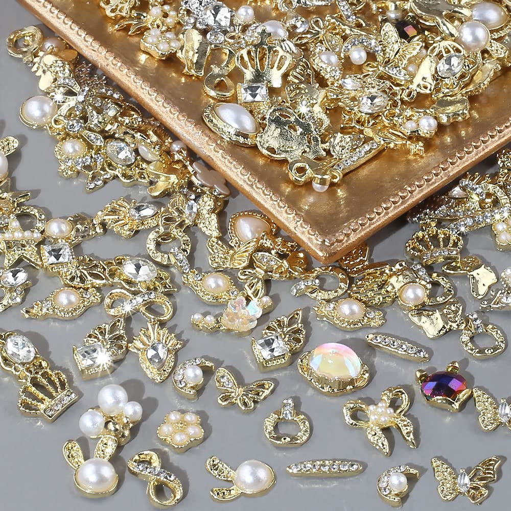 50 Stück Gold Nail Charms,Mix Styles Glitzersteine ​​​​Nägel Perle Legierung Nagel Steine ​​​​Blume Schmetterling Strasssteine ​​​​Nägel Herz Stern Nagel Charms DIY Nail Art Zubehör Frauen Nägel Deko