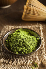Umami Bio Matcha Groene Thee Poeder - Culinaire kwaliteit, geteeld in Uji, Kyoto (Japan) uit biologische landbouw. Uitstekend om te drinken of om te koken in de keuken 100 g...