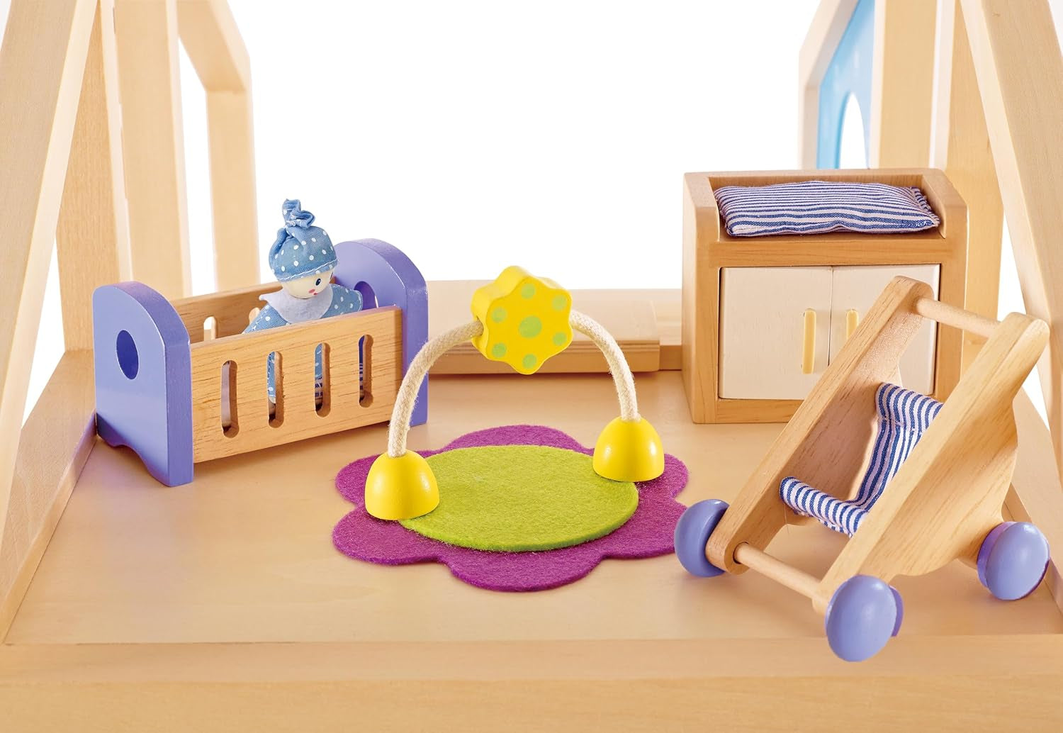 Hape Babykamer - Houten poppenkamerset, babypopmeubilair, poppenhuisaccessoires voor peuters, miniatuur babykamer met schommel en accessoires, rollenspel van 3 jaar oud