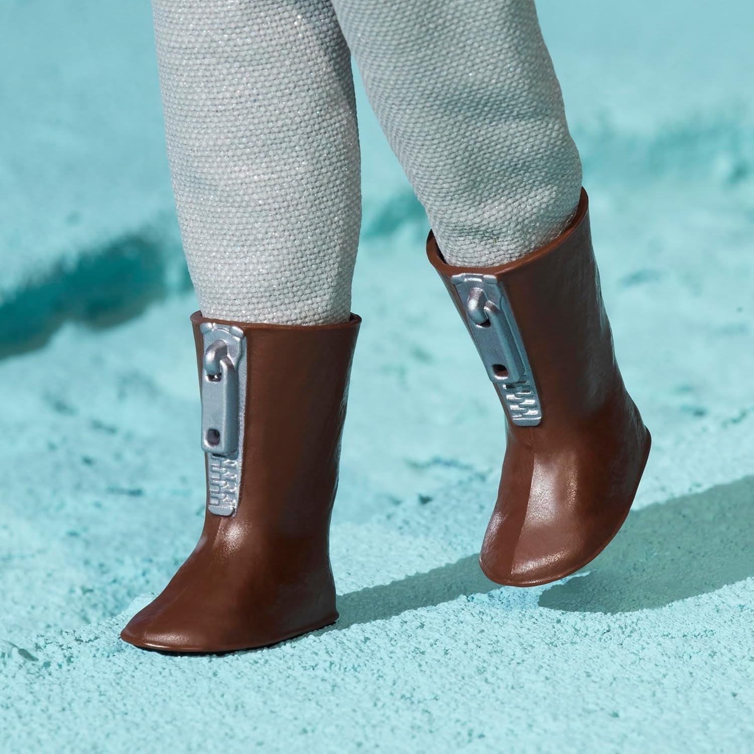 Mattel Barbie Miss Astronaut verzamelpop met zilveren pak, ruimtelaarzen en helmaccessoire, vintage reproductie van origineel uit 1965, JBJ48 Naty Shop-poppen