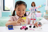 Barbiepop voor 65e verjaardag en 10 accessoires, Astronautenset voor brunettepop, Rover op wielen, Ruimtehelm met verwisselbaar vizier en meer, HRG45