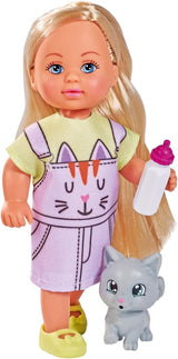 Simba 105733591 - Evi Love Kitty 2 manieren komen overeen Slechts ÉÉN item wordt verzonden pop in schattige kattenjurk met kittens en drinkfles 12 cm speelpop vanaf 3 jaar