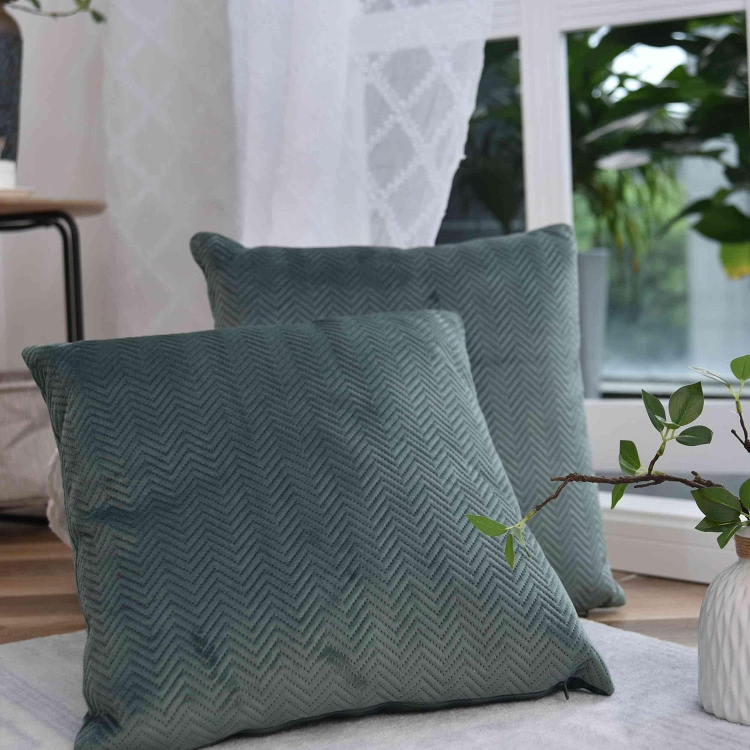 Gordijndooskussen Decoratief kussen Lxb 45X45 Cm Groene jacquard "Greta" Met visgraatmotief Gemakkelijk te onderhouden Ritssluiting Zachte vulling 320G - Verschillende kleuren, 2023510 Reiskussens Naty Shop